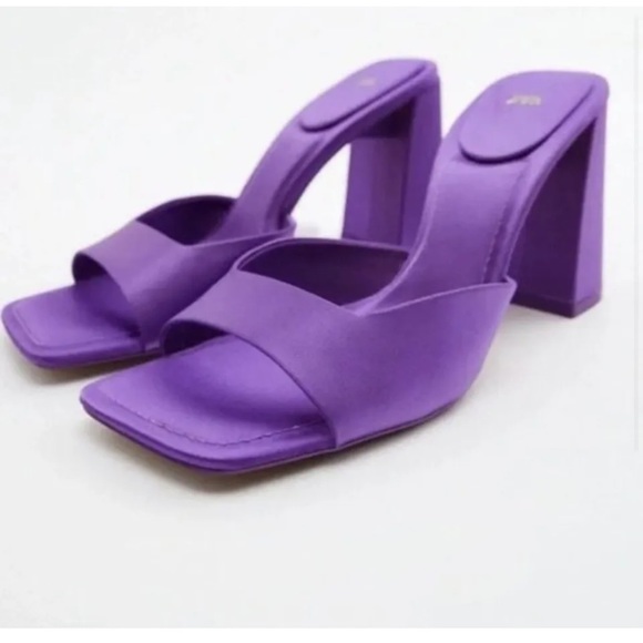 Zara Shoes - Zara sexy satin pump